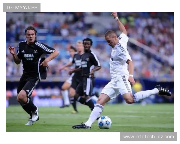 本泽马巧妙射门助力球队获胜，持续保持强劲状态表现值得关注