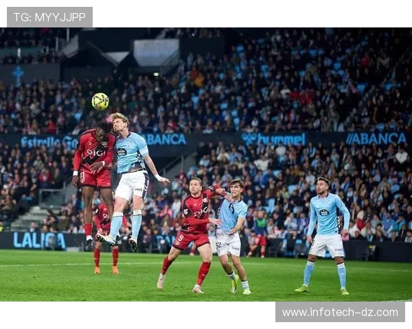 利兹联关键球员近期表现稳健,助力球队竞争力增强 利兹联关键球员近期表现稳健,助力球队竞争力增强