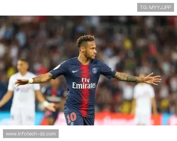 内马尔巴黎首秀表现稳健，展现进攻核心潜力