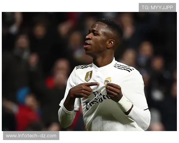 尼科·威廉斯与维尼修斯：速度型边锋的战术角色对比分析